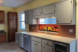 19 Commonwealth Ave, Pittsfield, MA 01201 - Photo 8