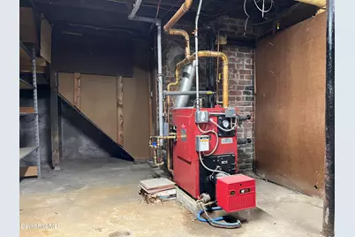 19 Commonwealth Ave, Pittsfield, MA 01201 - Photo 64