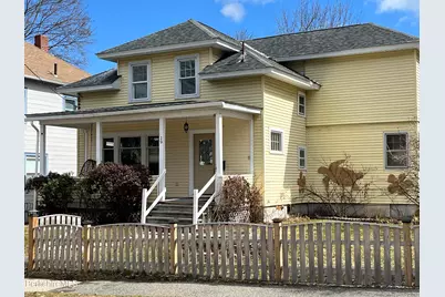 19 Commonwealth Ave, Pittsfield, MA 01201 - Photo 2