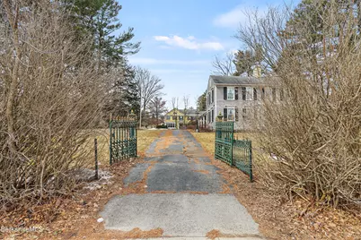 514 South St, Pittsfield, MA 01201 - Photo 2