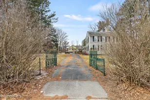 514 South St, Pittsfield, MA 01201 - Photo 2