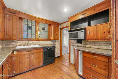 514 South St, Pittsfield, MA 01201 - Photo 34