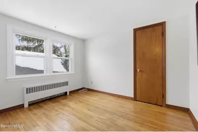 196 Park Ave #R, Dalton, MA 01226 - Photo 12