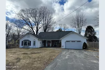 181 Park Ave #A, Dalton, MA 01226 - Photo 1