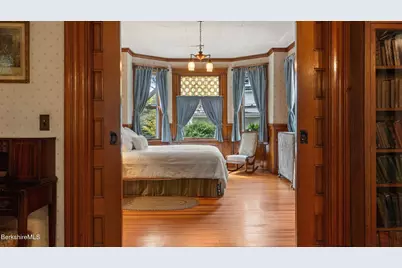 211 Cottage St, Great Barrington, MA 01236 - Photo 16