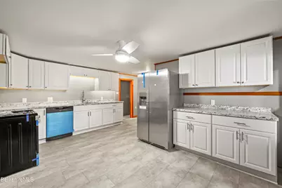 20 Marietta St, North Adams, MA 01247 - Photo 4