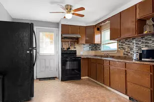 94 Crane Ave, Pittsfield, MA 01201 - Photo 6