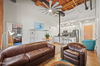 160 Water St #112, Williamstown, MA 01267 - Photo 6