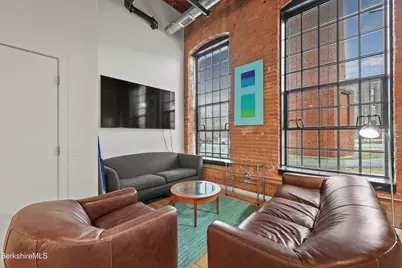 160 Water St #112, Williamstown, MA 01267 - Photo 4