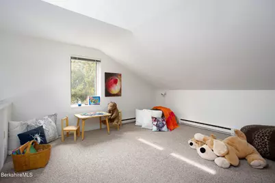 103 Gravesleigh Ter, Pittsfield, MA 01201 - Photo 32