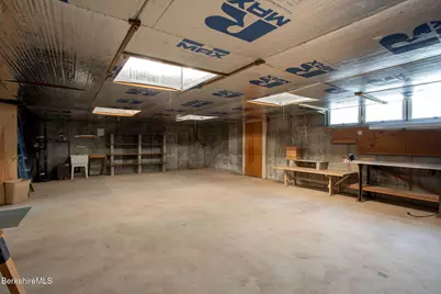 103 Gravesleigh Ter, Pittsfield, MA 01201 - Photo 44