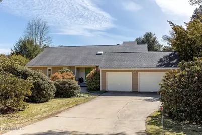 103 Gravesleigh Ter, Pittsfield, MA 01201 - Photo 2