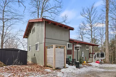 51 Imperial St, Lanesborough, MA 01224 - Photo 32