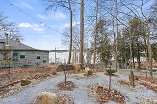 51 Imperial St, Lanesborough, MA 01224 - Photo 4