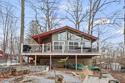 51 Imperial St, Lanesborough, MA 01224 - Photo 4