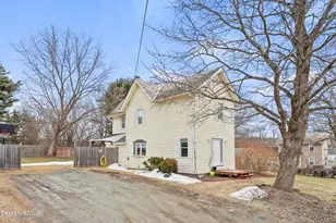 19 Fisk St, Cheshire, MA 01225 - Photo 4