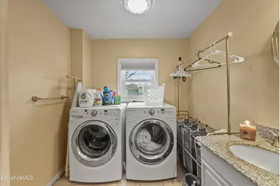 19 Fisk St, Cheshire, MA 01225 - Photo 20