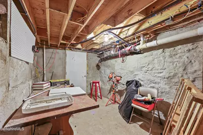 19 Fisk St, Cheshire, MA 01225 - Photo 32