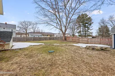 19 Fisk St, Cheshire, MA 01225 - Photo 40