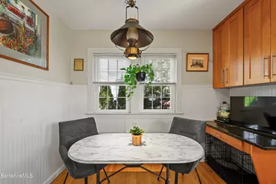 11 Concord Pkwy, Pittsfield, MA 01201 - Photo 26