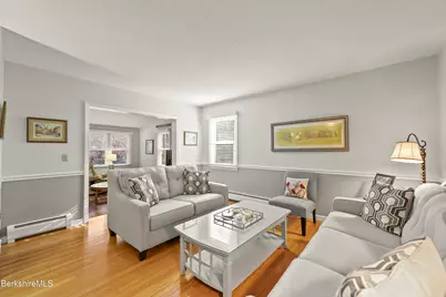 33 Walden Ln, Pittsfield, MA 01201 - Photo 12