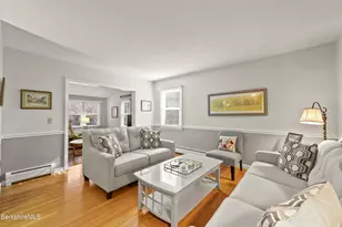 33 Walden Ln, Pittsfield, MA 01201 - Photo 12