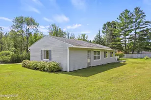 2200 Swamp Rd, Richmond, MA 01254 - Photo 6