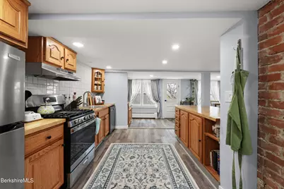 9 Richmond Ln, Adams, MA 01220 - Photo 8