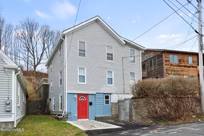 9 Richmond Ln, Adams, MA 01220 - Photo 2