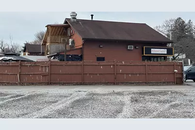 483 W Housatonic St, Pittsfield, MA 01201 - Photo 6