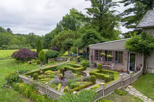 18 Goodrich St, Stockbridge, MA 01262 - Photo 6