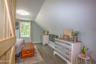 2 Walnut St, Great Barrington, MA 01230 - Photo 18