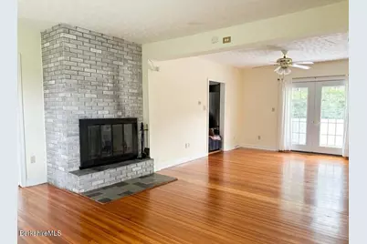 73 Plymouth St, Pittsfield, MA 01201 - Photo 8