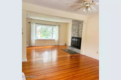73 Plymouth St, Pittsfield, MA 01201 - Photo 10