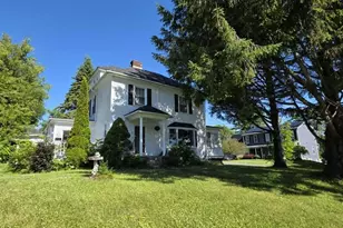 73 Plymouth St, Pittsfield, MA 01201 - Photo 2
