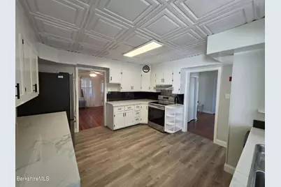 73 Plymouth St, Pittsfield, MA 01201 - Photo 14