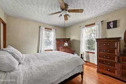 73 Plymouth St, Pittsfield, MA 01201 - Photo 26