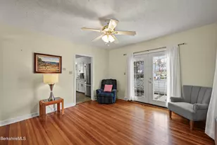 73 Plymouth St, Pittsfield, MA 01201 - Photo 10