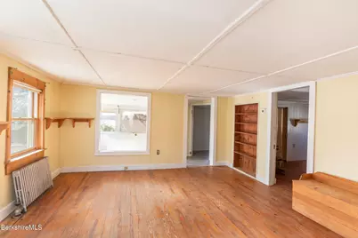 20 Profile St, Lanesborough, MA 01237 - Photo 16