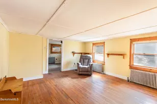 20 Profile St, Lanesborough, MA 01237 - Photo 12
