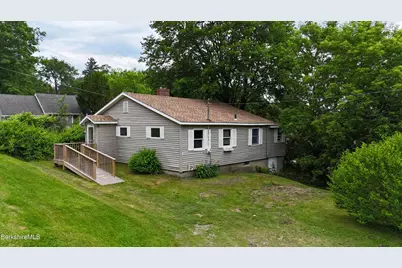 20 Profile St, Lanesborough, MA 01237 - Photo 6