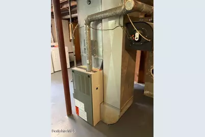 18 Morningview Dr, Pittsfield, MA 01201 - Photo 20