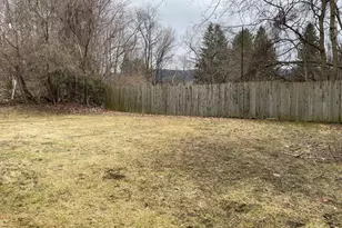 18 Morningview Dr, Pittsfield, MA 01201 - Photo 28