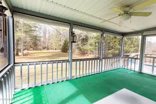 156 E New Lenox Rd, Pittsfield, MA 01201 - Photo 32