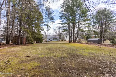 156 E New Lenox Rd, Pittsfield, MA 01201 - Photo 8