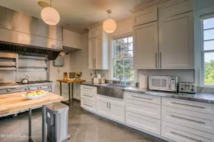 2 Kemble St, Lenox, MA 01240 - Photo 10