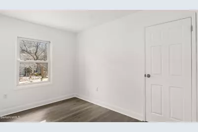 145 Jason St, Pittsfield, MA 01201 - Photo 18
