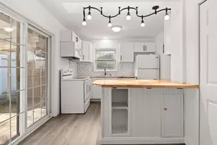 145 Jason St, Pittsfield, MA 01201 - Photo 8