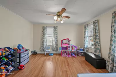 99 North Summer St, Adams, MA 01220 - Photo 14