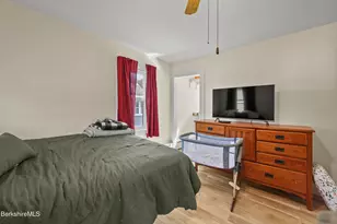 99 N Summer St, Adams, MA 01220 - Photo 16